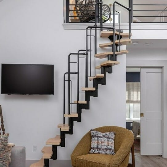 tangga untuk ruangan sempit
